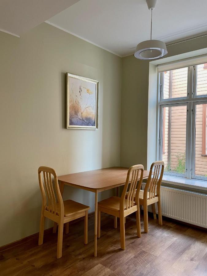 Spacious Holiday Apartment With Wifi And Parking Pärnu Exteriör bild